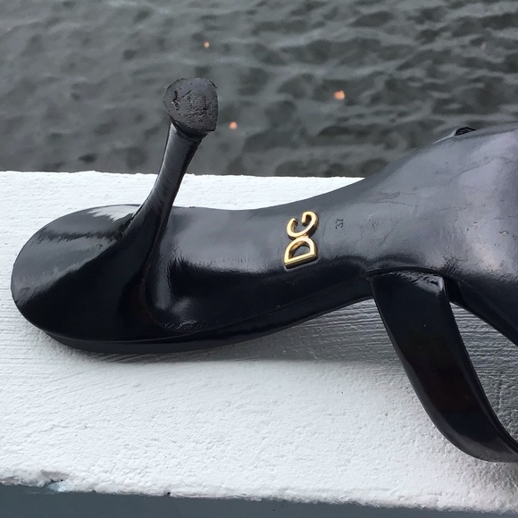 Dolce & Gabbana Slip-on Black Patent Leather 3” Slides with Criss-Cross Strap - Picture 14 of 16